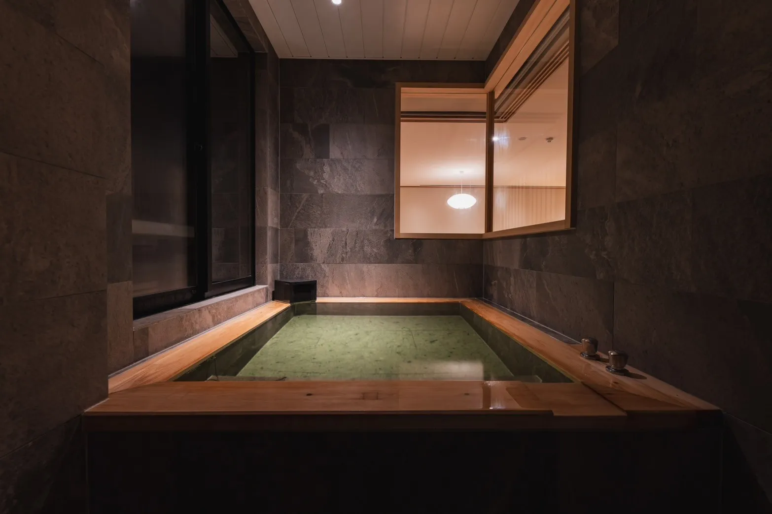 おとぎの宿 米屋